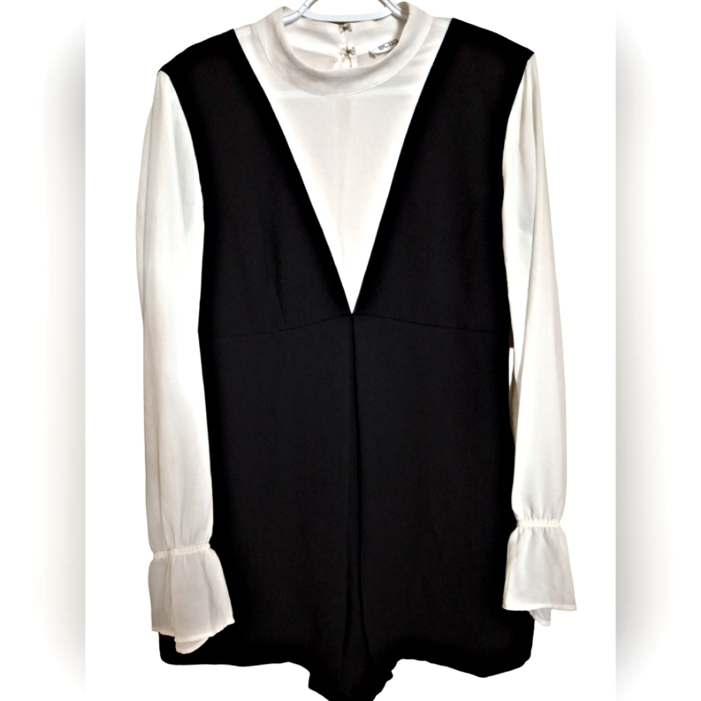BCBG WHITE BLACK ROMPER